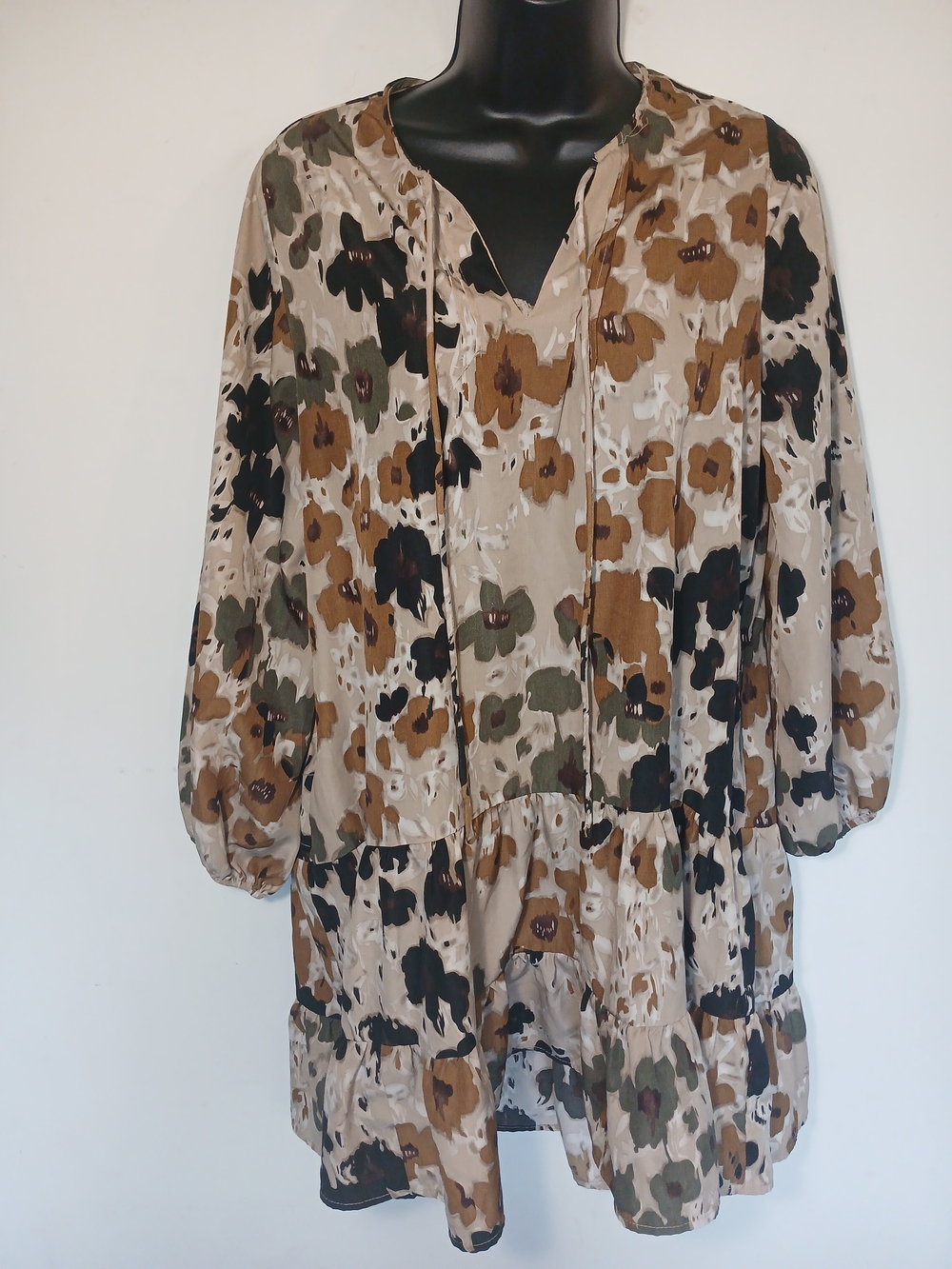 Boho Floral Tiered Long-Sleeve Dress in Beige, Olive & Black - Picture 3 of 12